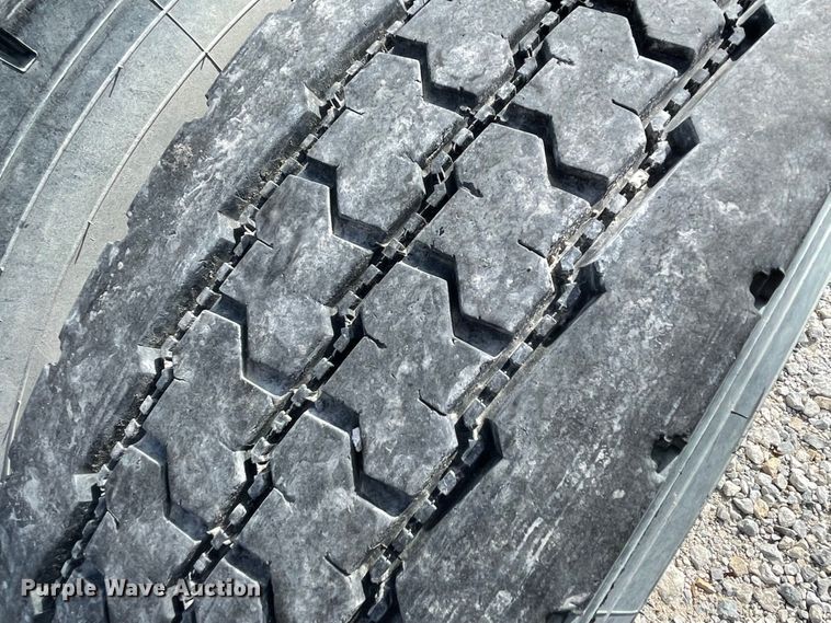 image for item MR9287 1991 Peterbilt 379  semi truck