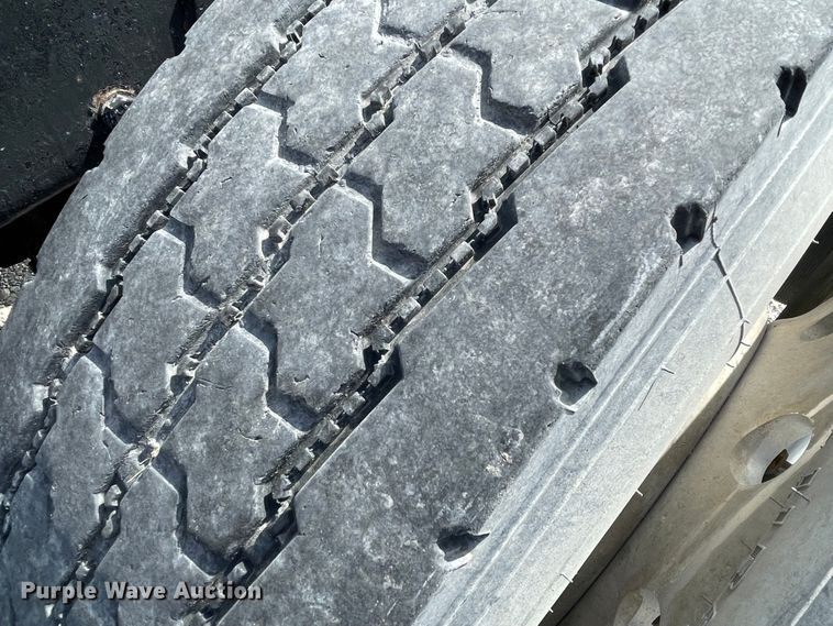 image for item MR9287 1991 Peterbilt 379  semi truck