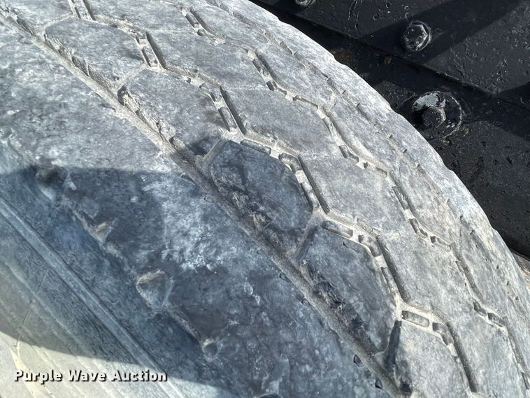 image for item MR9287 1991 Peterbilt 379  semi truck