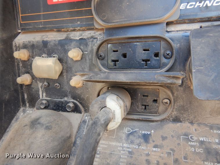 image for item DB7776 2007 Ford F550 Super Duty  utility / service truck