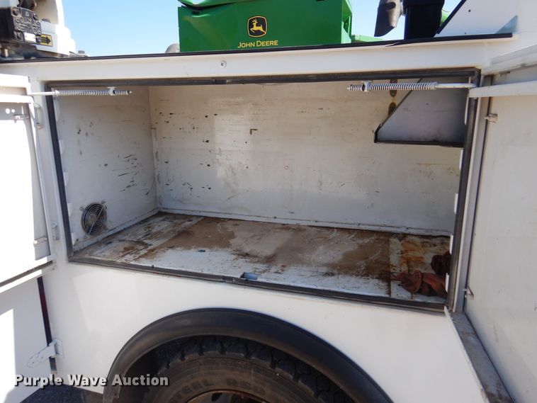 image for item DB7776 2007 Ford F550 Super Duty  utility / service truck