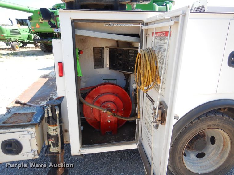 image for item DB7776 2007 Ford F550 Super Duty  utility / service truck