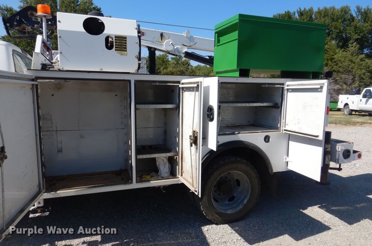 image for item DB7776 2007 Ford F550 Super Duty  utility / service truck