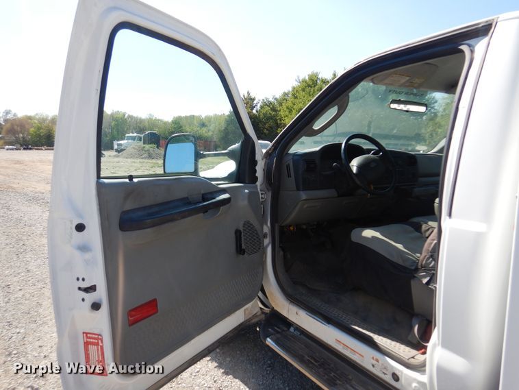 image for item DB7776 2007 Ford F550 Super Duty  utility / service truck