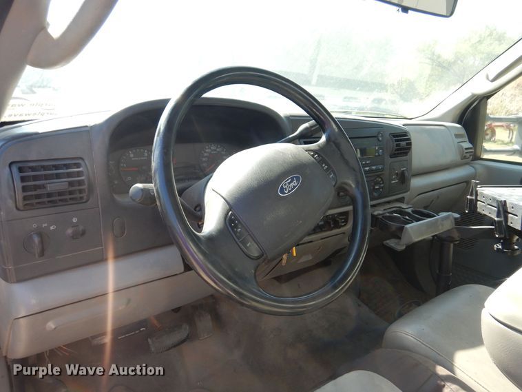 image for item DB7776 2007 Ford F550 Super Duty  utility / service truck