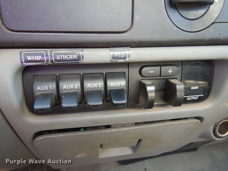 image for item DB7776 2007 Ford F550 Super Duty  utility / service truck