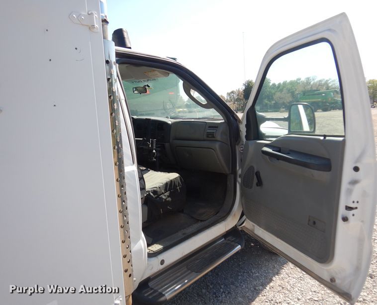 image for item DB7776 2007 Ford F550 Super Duty  utility / service truck