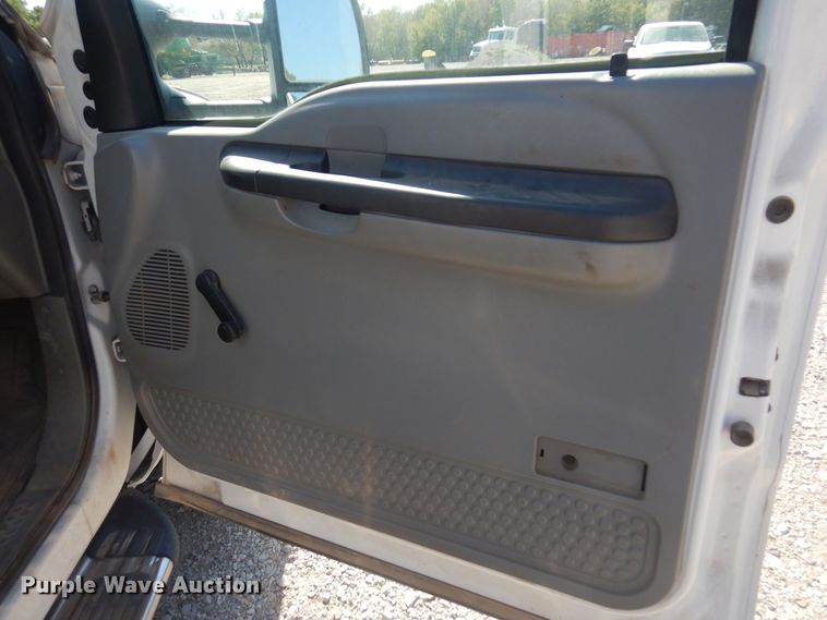 image for item DB7776 2007 Ford F550 Super Duty  utility / service truck