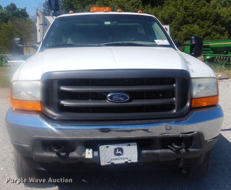 image for item DB7777 2001 Ford F550 Super Duty  utility / service truck