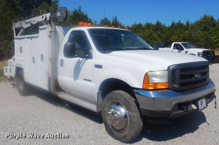 image for item DB7777 2001 Ford F550 Super Duty  utility / service truck