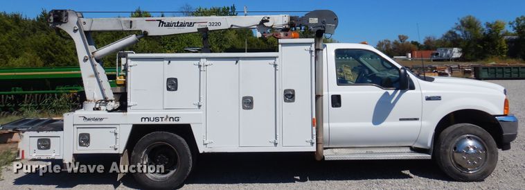 image for item DB7777 2001 Ford F550 Super Duty  utility / service truck