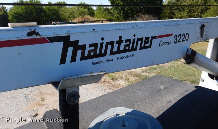 image for item DB7777 2001 Ford F550 Super Duty  utility / service truck