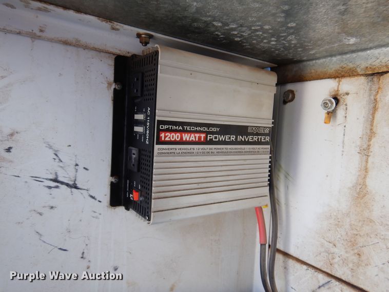 image for item DB7777 2001 Ford F550 Super Duty  utility / service truck