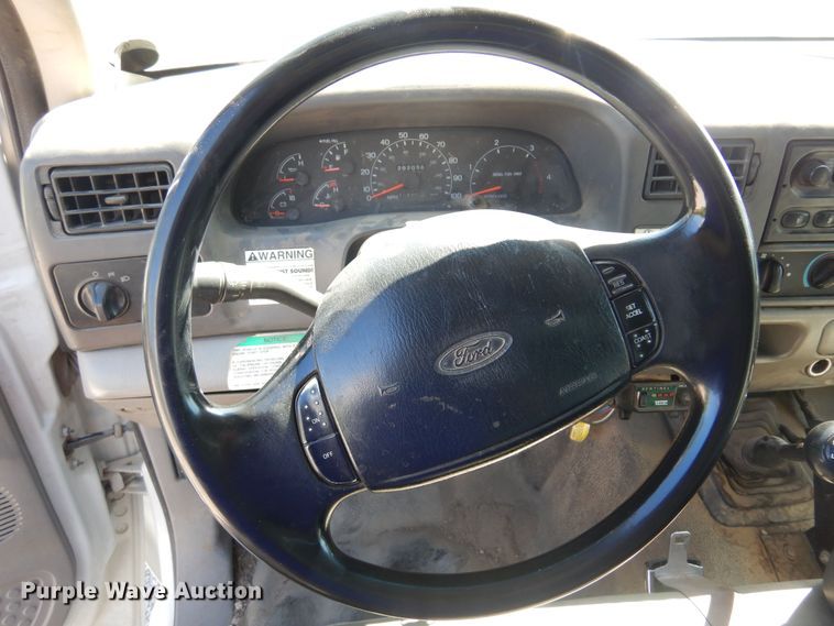 image for item DB7777 2001 Ford F550 Super Duty  utility / service truck