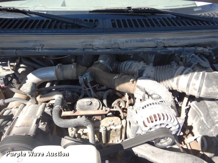 image for item DB7777 2001 Ford F550 Super Duty  utility / service truck