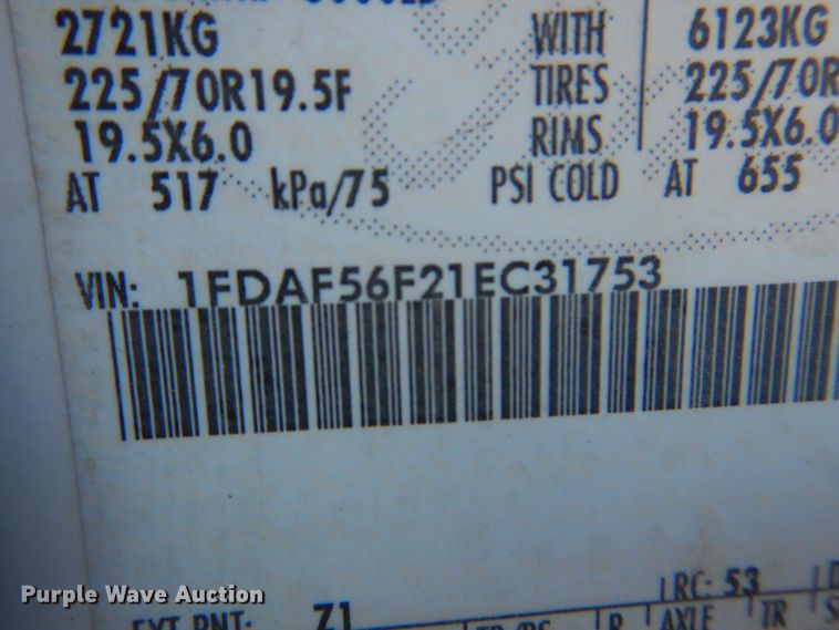 image for item DB7777 2001 Ford F550 Super Duty  utility / service truck