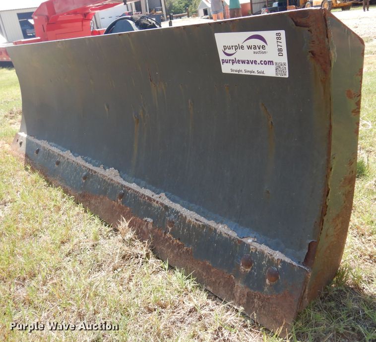 image for item DB7788 Skid steer six-way dozer blade