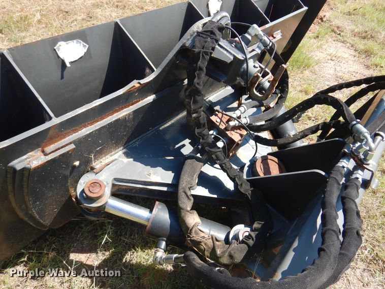 image for item DB7788 Skid steer six-way dozer blade