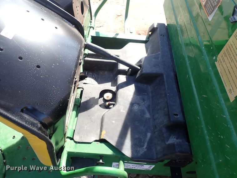 image for item DF8403 2002 John Deere Gator  utility vehicle