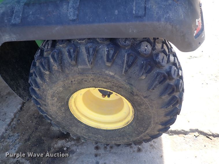 image for item DF8403 2002 John Deere Gator  utility vehicle