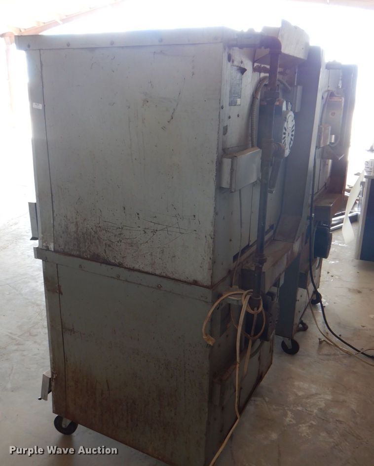 image for item DH7509 (4) Montague 115XAG convection ovens