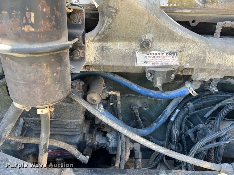 image for item DJ7720 2000 Peterbilt 379  semi truck