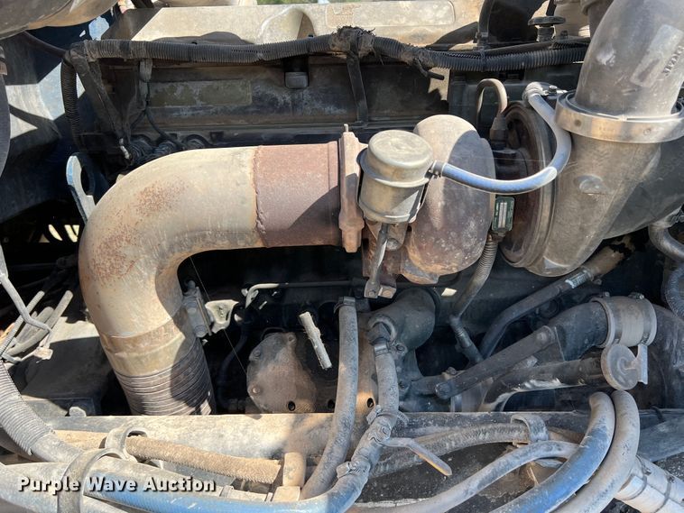 image for item DJ7720 2000 Peterbilt 379  semi truck