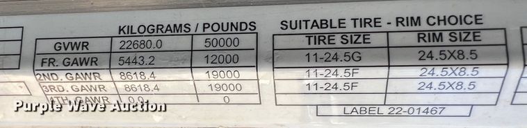 image for item DJ7720 2000 Peterbilt 379  semi truck