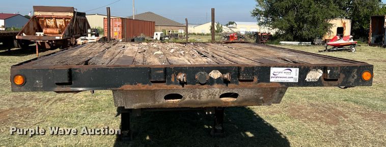 image for item DJ7721 2000 Doonan 532DB14A  drop deck equipment trailer