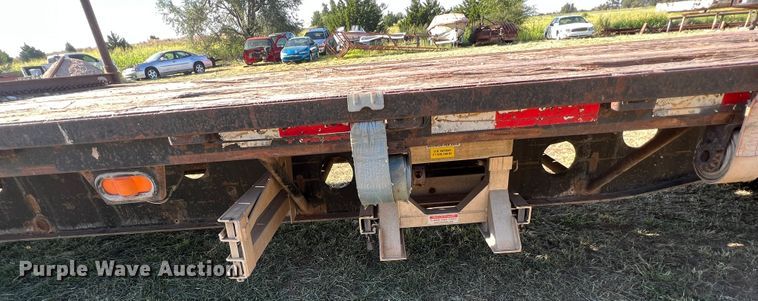 image for item DJ7721 2000 Doonan 532DB14A  drop deck equipment trailer