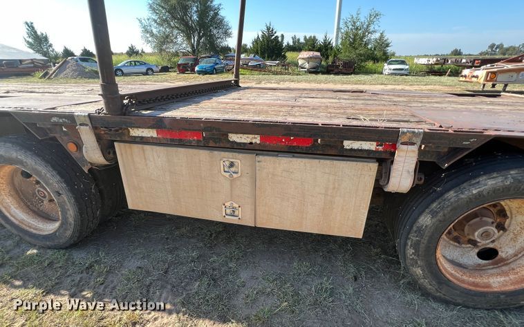 image for item DJ7721 2000 Doonan 532DB14A  drop deck equipment trailer