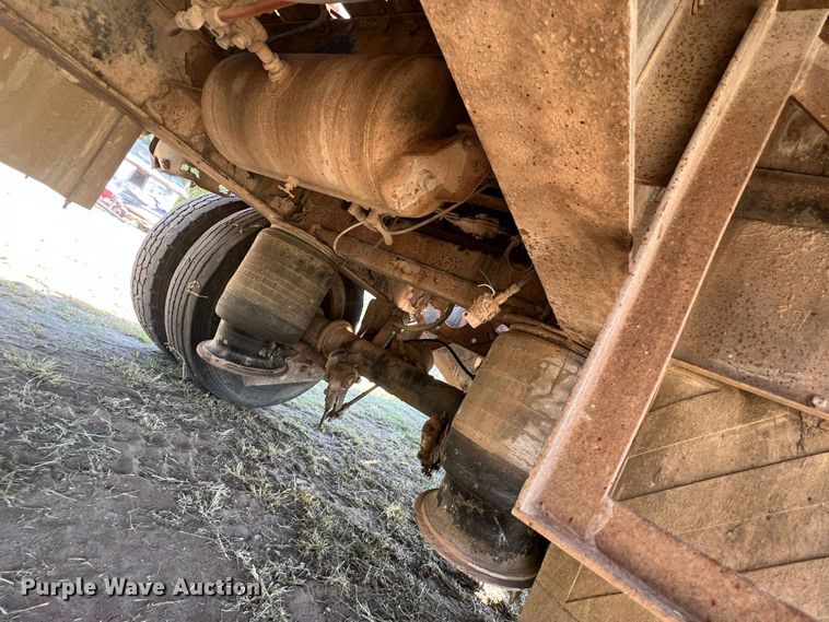 image for item DJ7721 2000 Doonan 532DB14A  drop deck equipment trailer