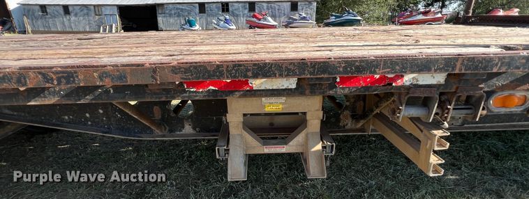 image for item DJ7721 2000 Doonan 532DB14A  drop deck equipment trailer