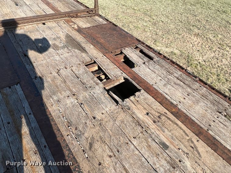 image for item DJ7721 2000 Doonan 532DB14A  drop deck equipment trailer