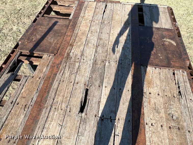 image for item DJ7721 2000 Doonan 532DB14A  drop deck equipment trailer