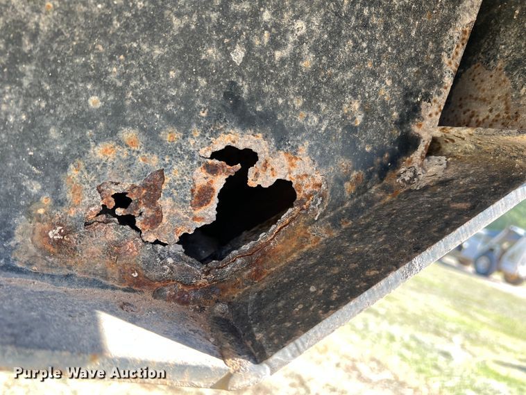 image for item DJ7721 2000 Doonan 532DB14A  drop deck equipment trailer