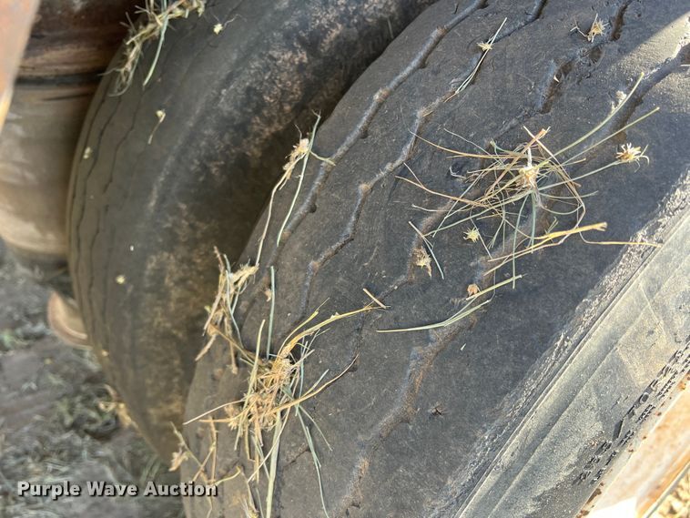 image for item DJ7721 2000 Doonan 532DB14A  drop deck equipment trailer