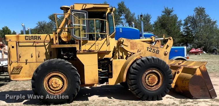 image for item DJ7723 Michigan 125B  wheel loader