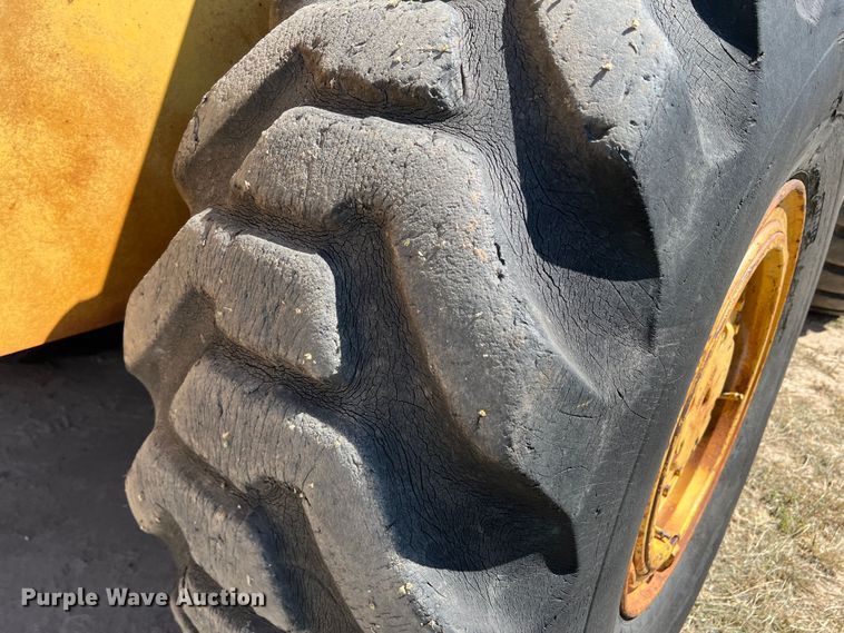 image for item DJ7723 Michigan 125B  wheel loader