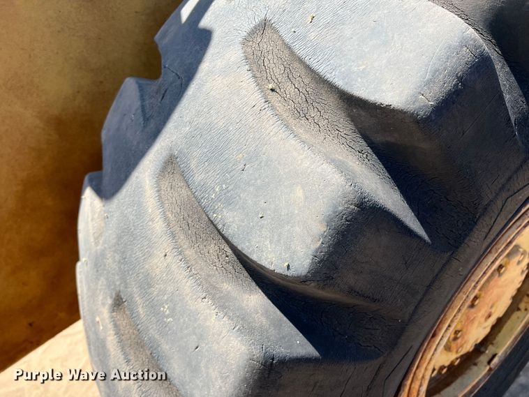 image for item DJ7723 Michigan 125B  wheel loader