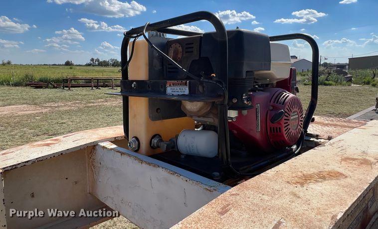 image for item DJ7727 1990 Trail King TK100HDG  lowboy equipment trailer