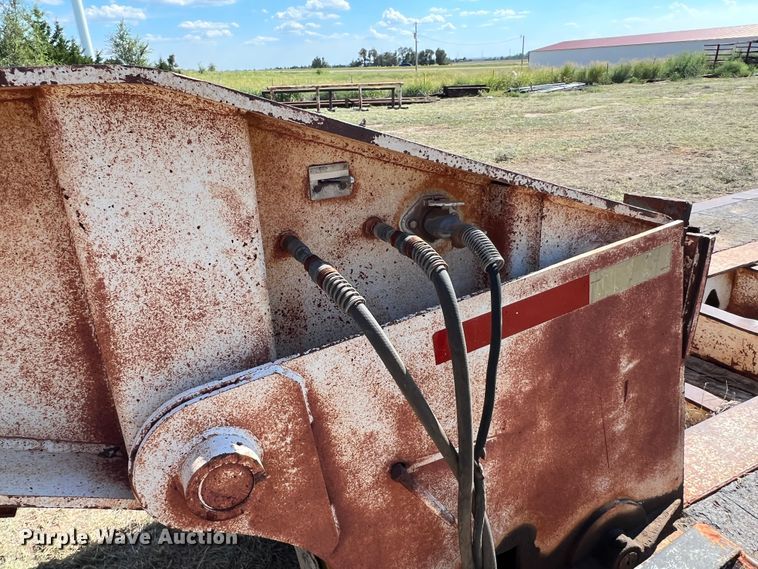 image for item DJ7727 1990 Trail King TK100HDG  lowboy equipment trailer