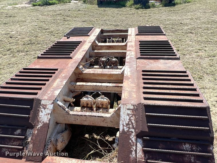 image for item DJ7727 1990 Trail King TK100HDG  lowboy equipment trailer