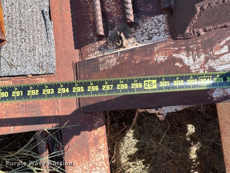 image for item DJ7727 1990 Trail King TK100HDG  lowboy equipment trailer