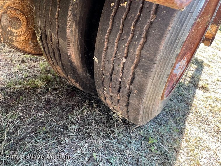 image for item DJ7727 1990 Trail King TK100HDG  lowboy equipment trailer