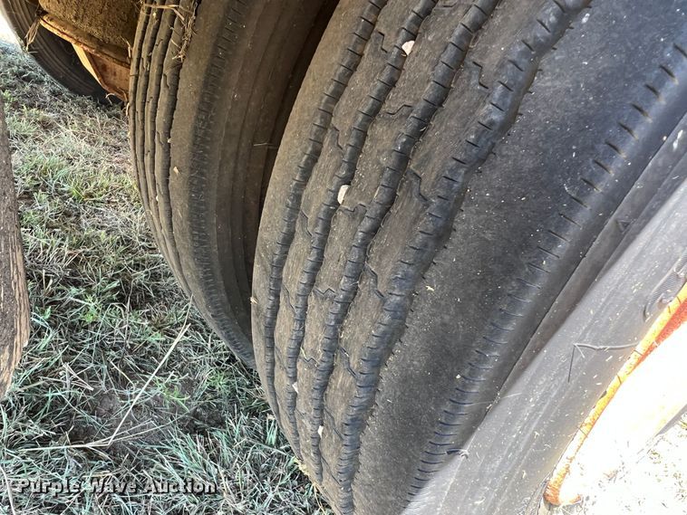 image for item DJ7727 1990 Trail King TK100HDG  lowboy equipment trailer