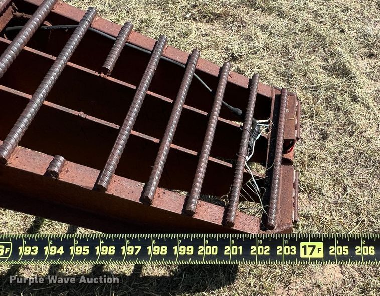 image for item DJ7727 1990 Trail King TK100HDG  lowboy equipment trailer