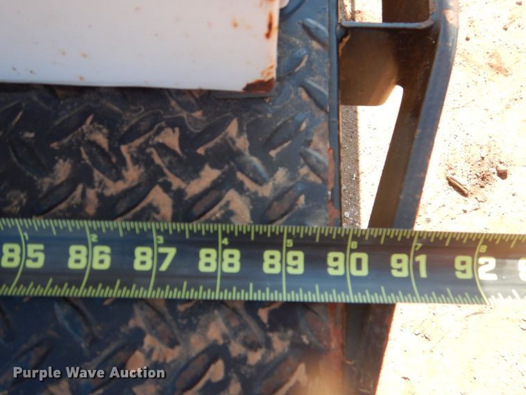 image for item DJ8993 2015 Chevrolet Silverado 3500HD  Crew Cab flatbed pickup truck