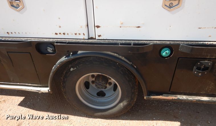 image for item DJ8993 2015 Chevrolet Silverado 3500HD  Crew Cab flatbed pickup truck