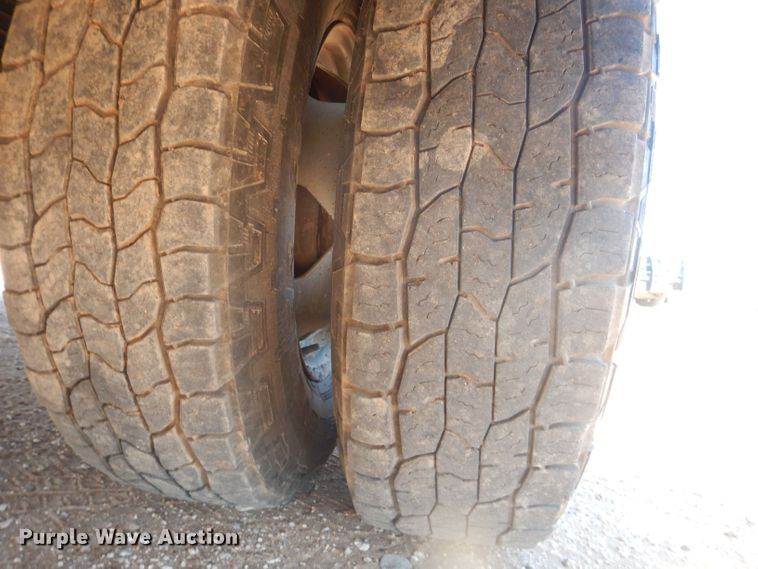 image for item DJ8993 2015 Chevrolet Silverado 3500HD  Crew Cab flatbed pickup truck